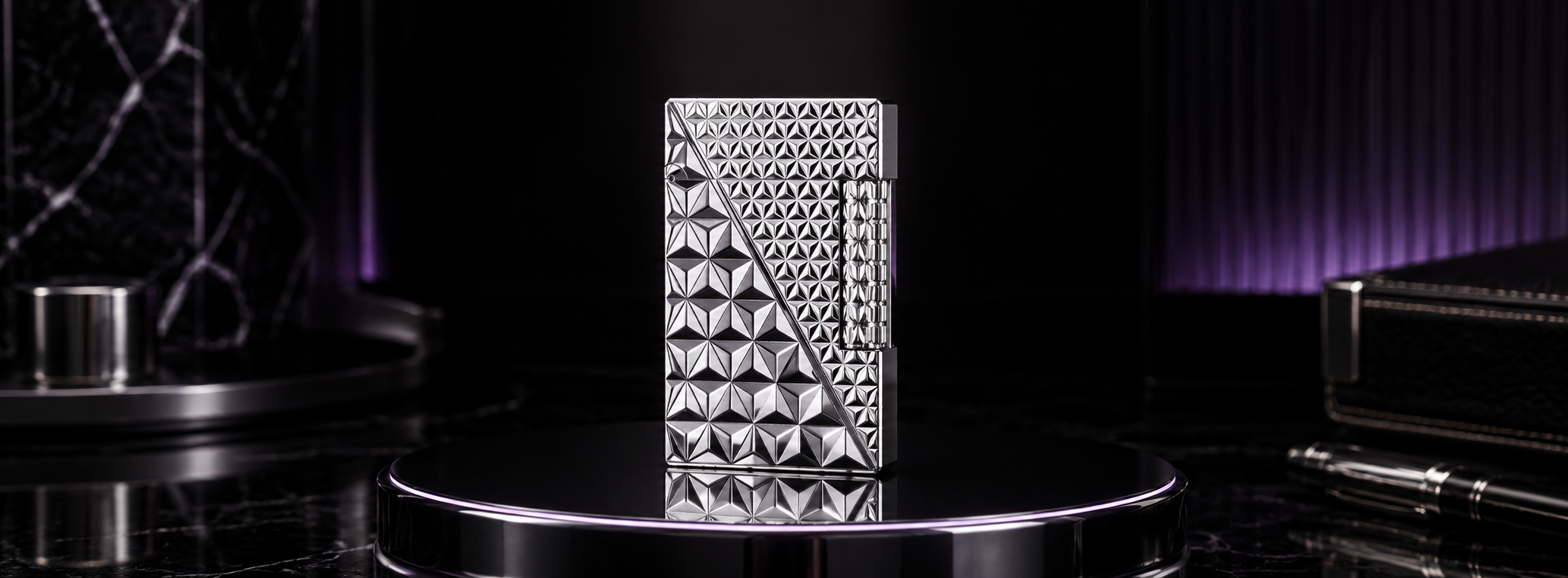 Premium Diamond-Cut Silver
 Sanji Lighter Banner