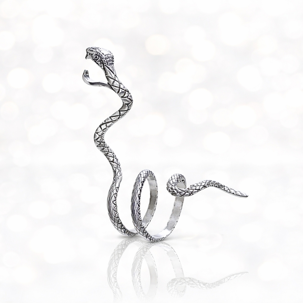 Smoke King Silver Snake Finger Cigarette Holder Ring | Adjustable Copper Blunt Holder | Hands-Free Smoking Accessory | Fits 8mm Cigarettes | Unisex Gift