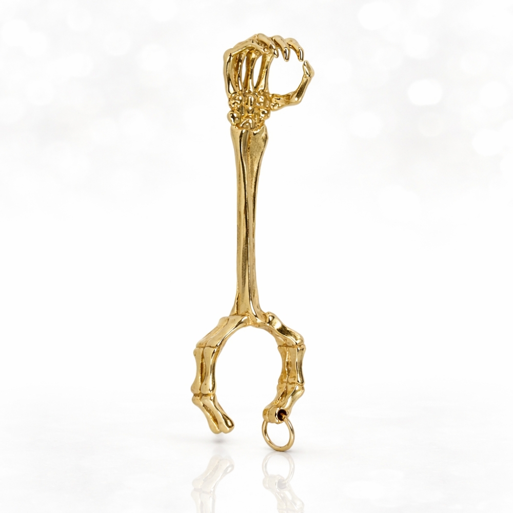 Smokeking Skull Hand Cigarette Ring, Finger Clip Cigarette Holder Fashionable And Versatile Ring Holder for Trendy People, Creative Gifts, Simple Ring (Gold)