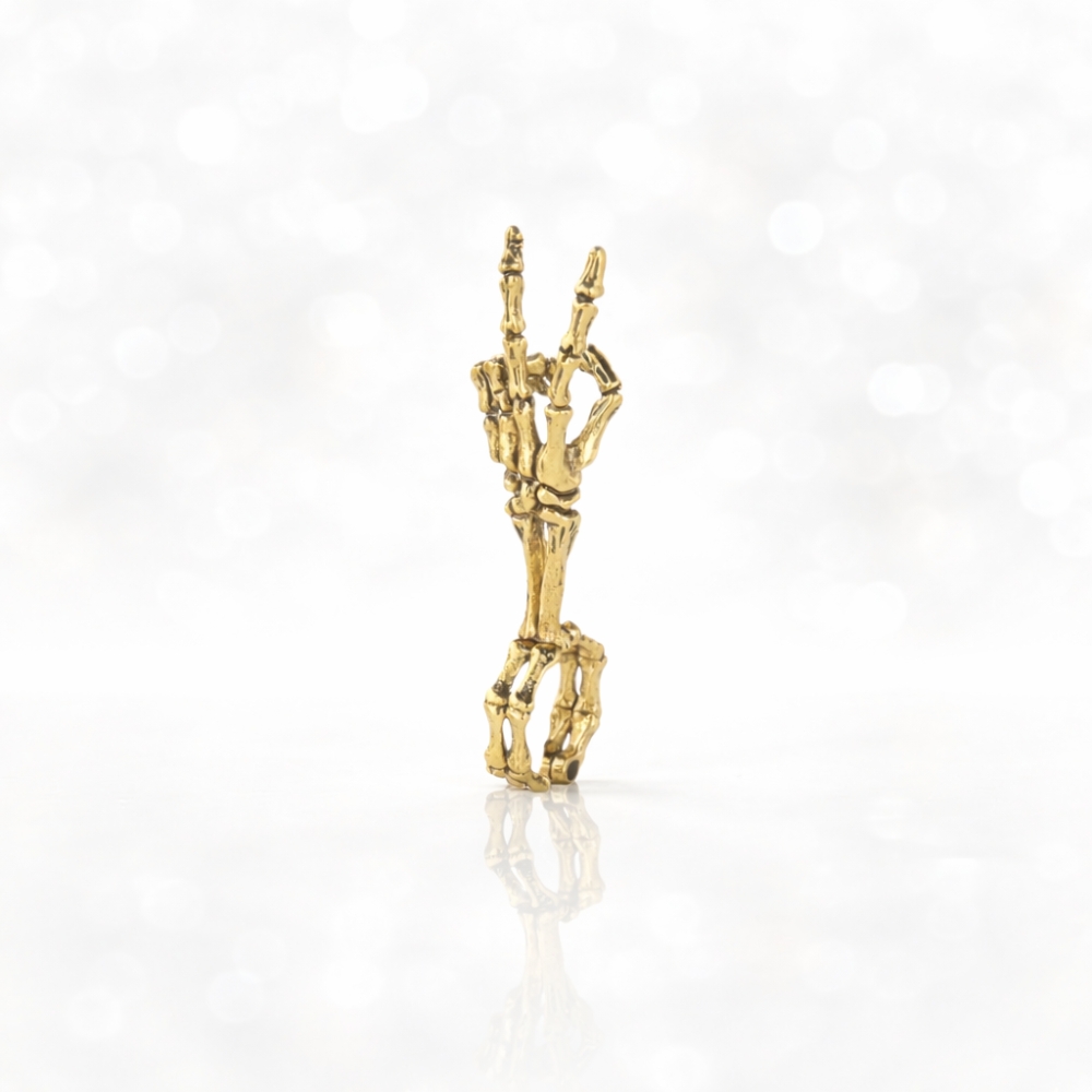 Smokeking Skull Hand Cigarette Ring, Finger Clip Cigarette Holder Fashionable And Versatile Ring Holder for Trendy People, Creative Gifts, Simple Ring (Bronze)