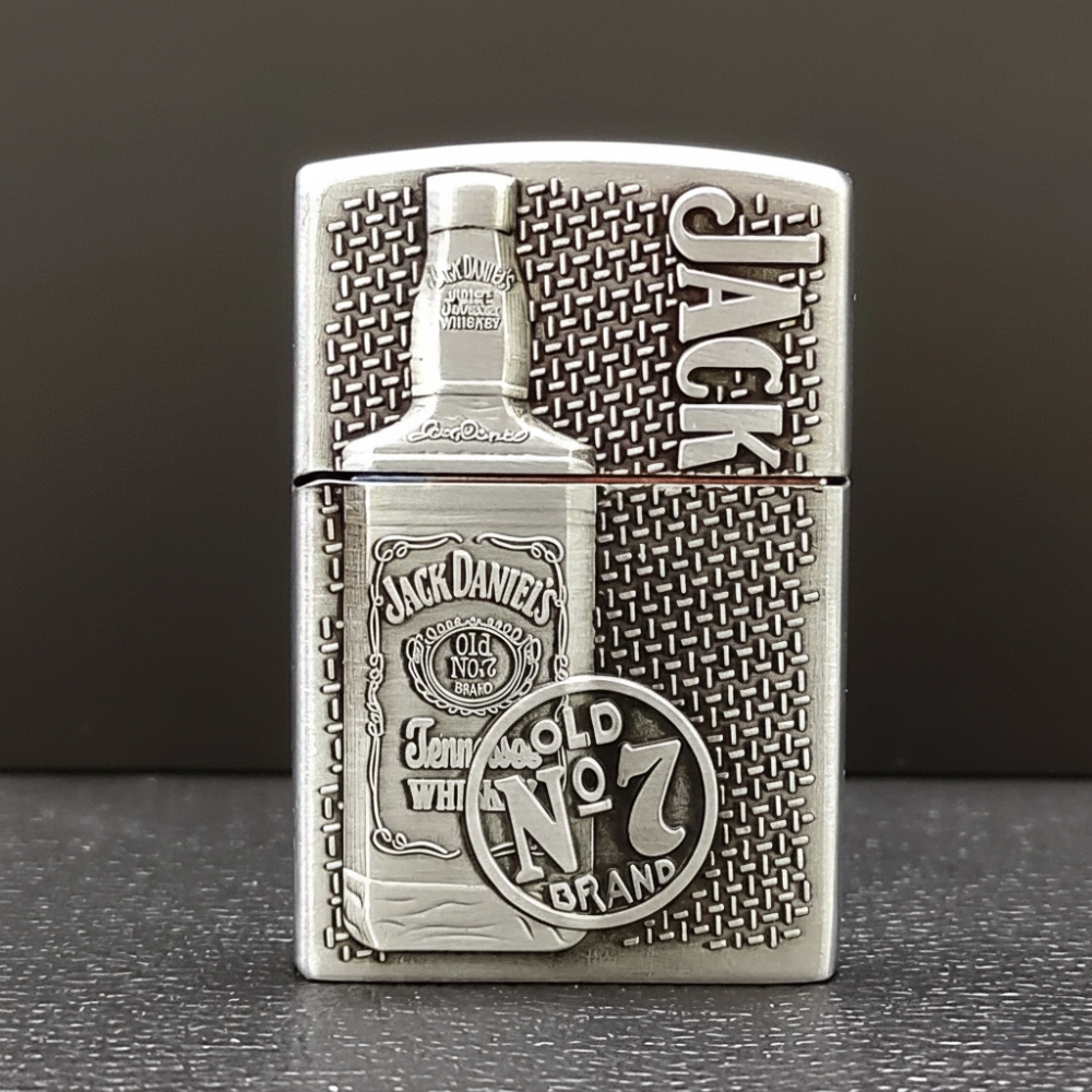 Smoke King Jack Daniel’s Old No-7 Silver Engraved Jet Flame Gas Lighter. A stylish, durable metal lighter offering powerful windproof performance perfect for smokers and collectors