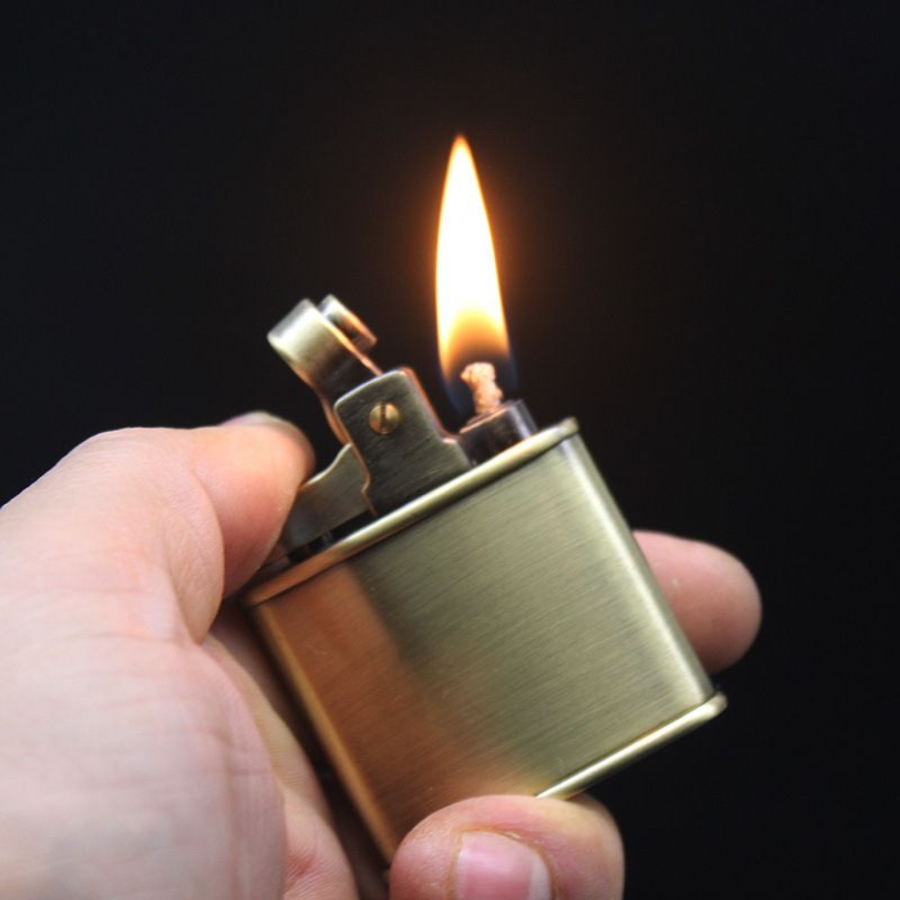 Smoke King Vintage Retro Classic HY695 Gold Trench Lighter | Refillable Kerosene CAM Ignition Lighter | Stainless Steel Windproof Pocket Lighter